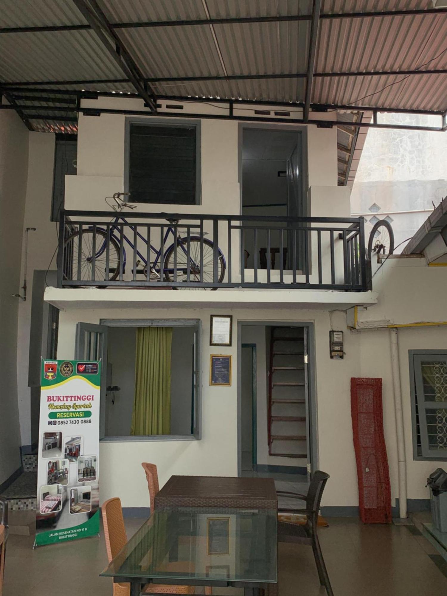 Bukittinggi Homestay Extérieur photo