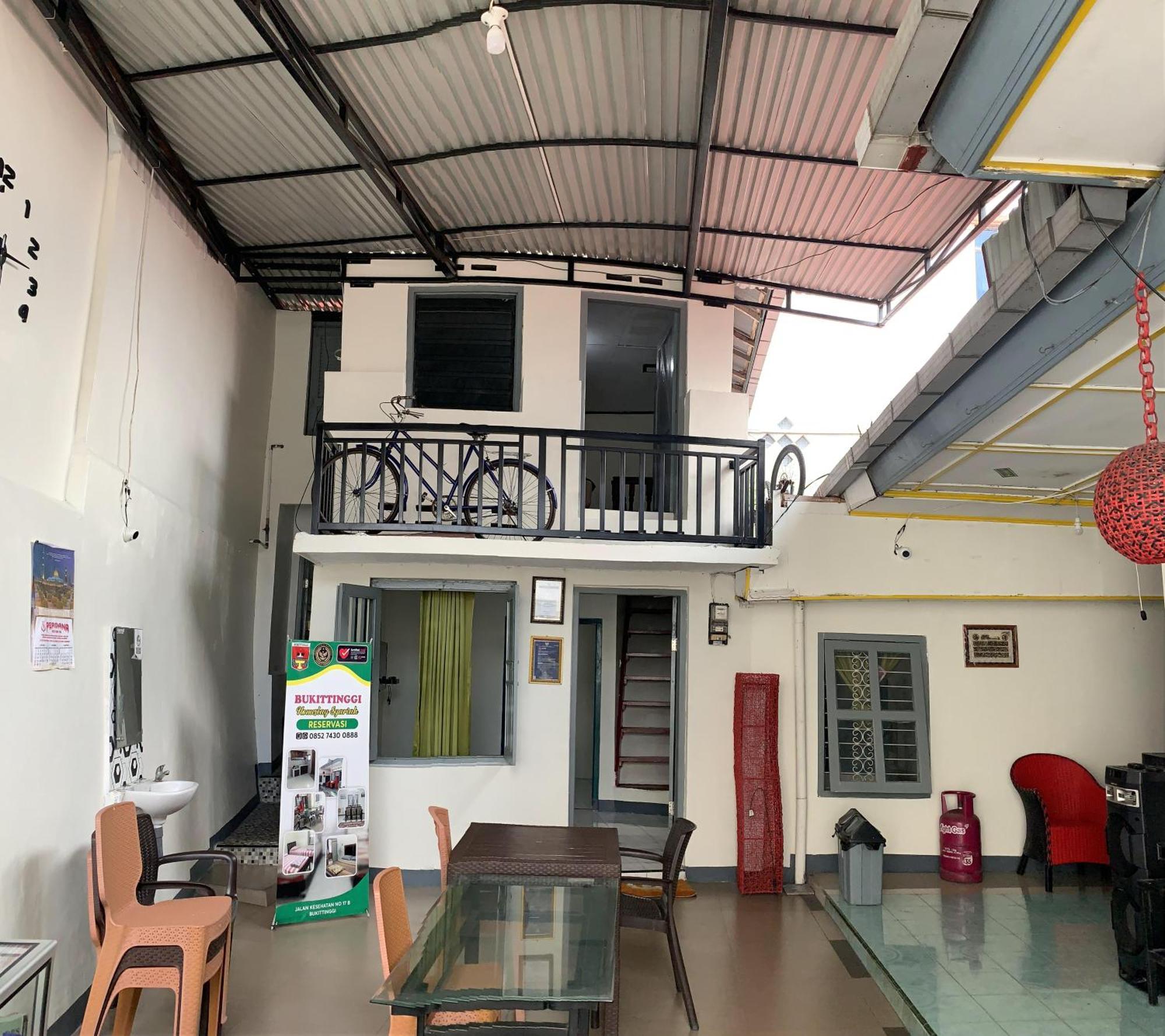 Bukittinggi Homestay Extérieur photo